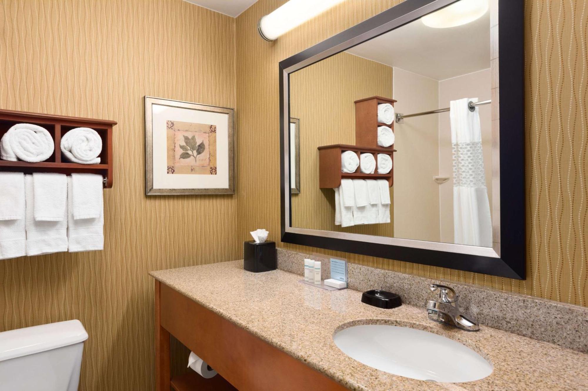 Hampton Inn Wichita-East Exterior photo
